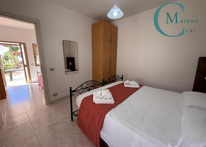 Sea View Apartment *